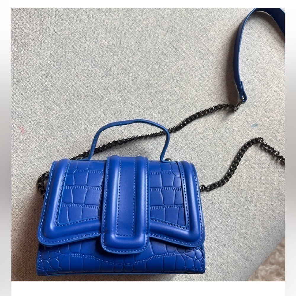 Bold Blue Croc Embossed Square Crossbody Bag Chain Strap Mini Purse